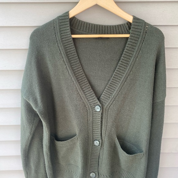Cyrus Knit Button Up Cardigan Sweater - Women’s Size L - Picture 4 of 10